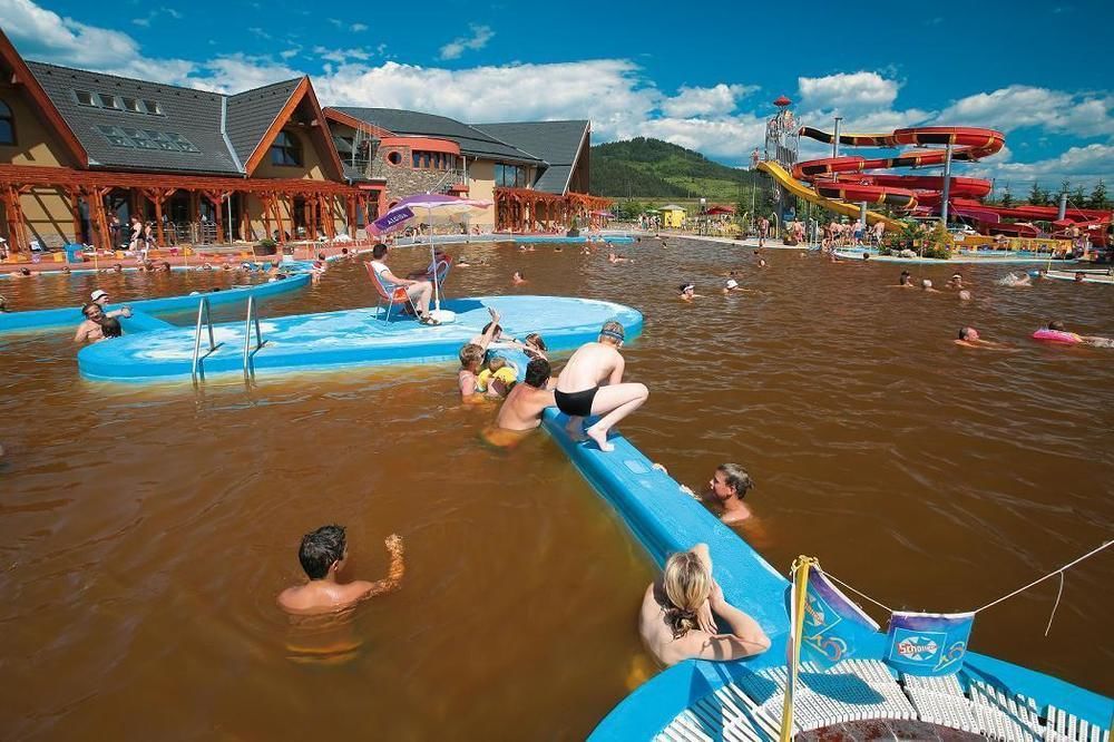 Penzion Fontana Bešeňová Exteriör bild