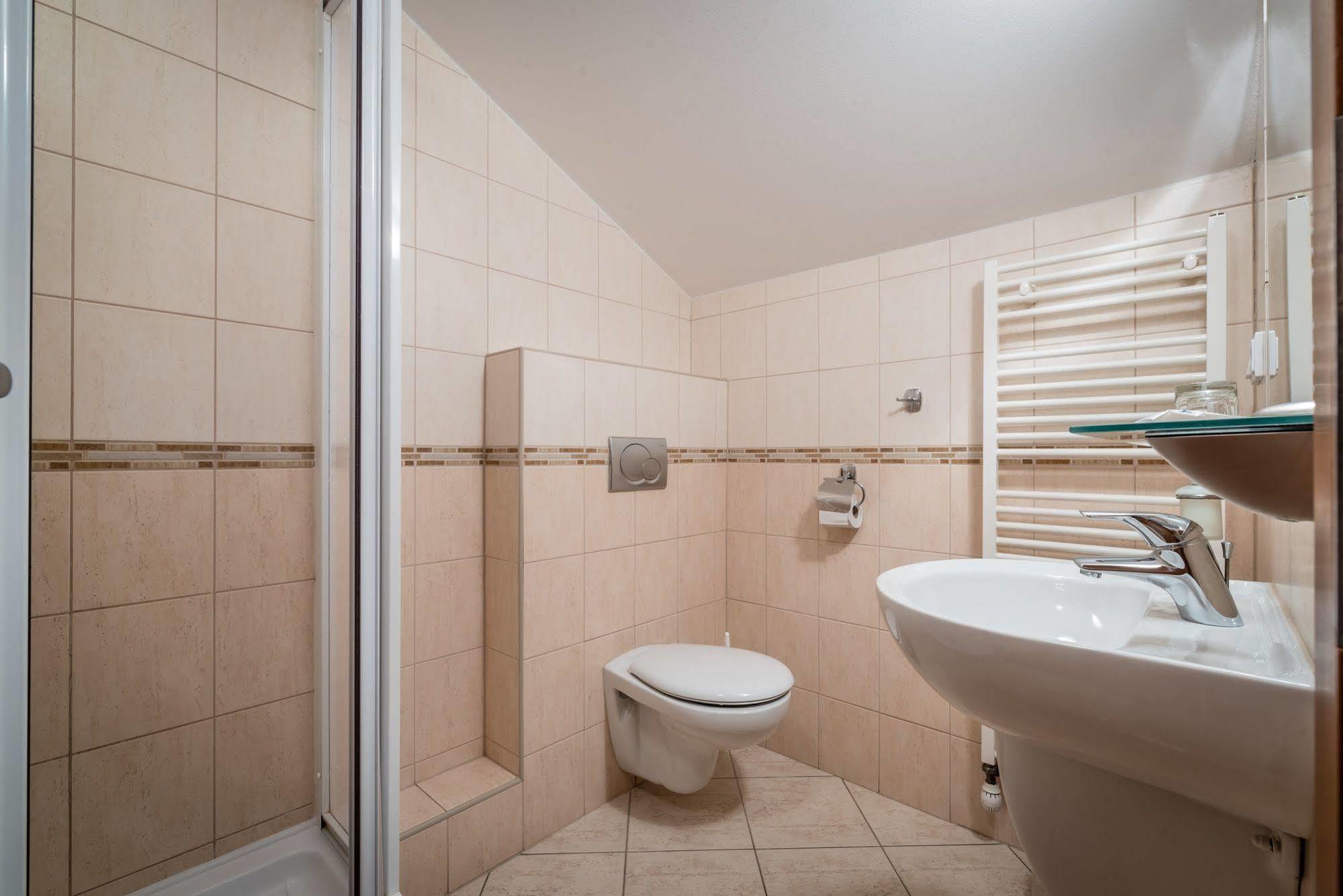 Penzion Fontana Bešeňová Exteriör bild