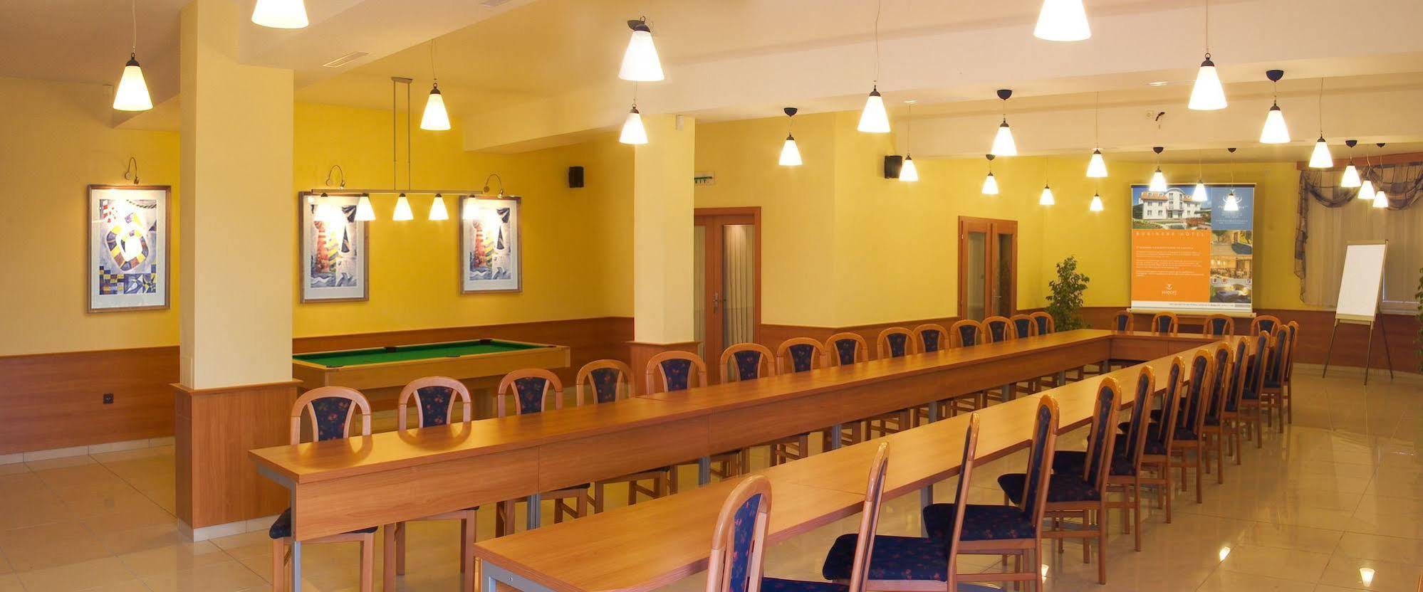 Penzion Fontana Bešeňová Exteriör bild